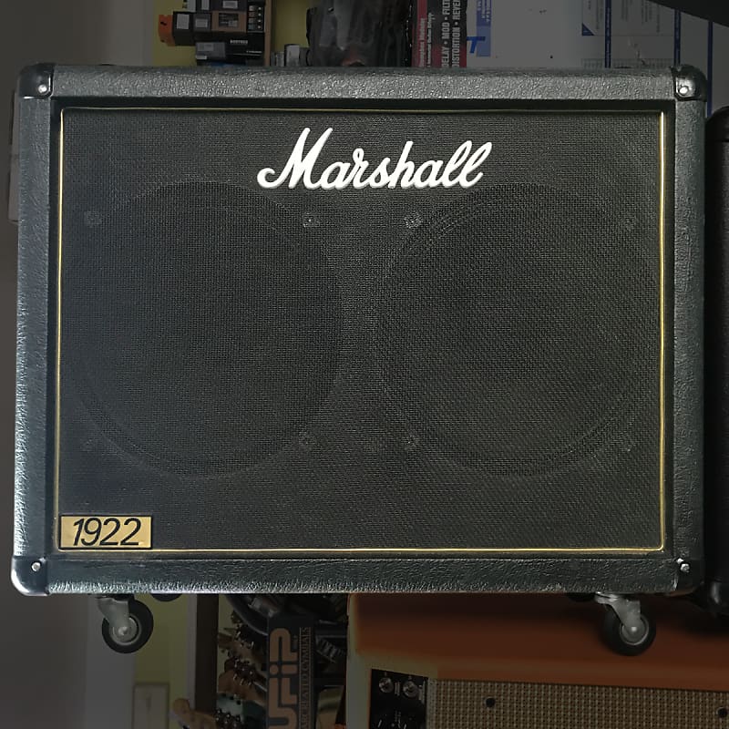 Marshall 1922 150W 2x12 Speaker Cabinet (Made in England