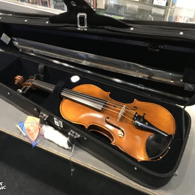Fiamma FIA-100 4/4 Solid Wood Violin w/ Case & Bow image 2
