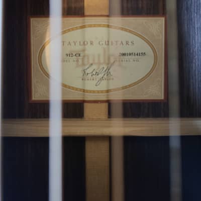 Taylor 912CE Grand Concert image 12