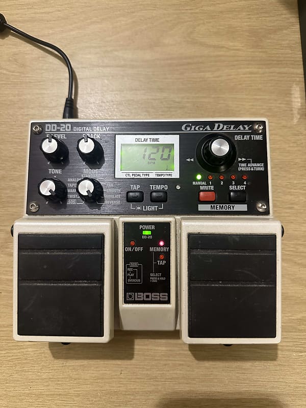 Boss DD-20 Giga Delay 2005 - Present - White | Reverb