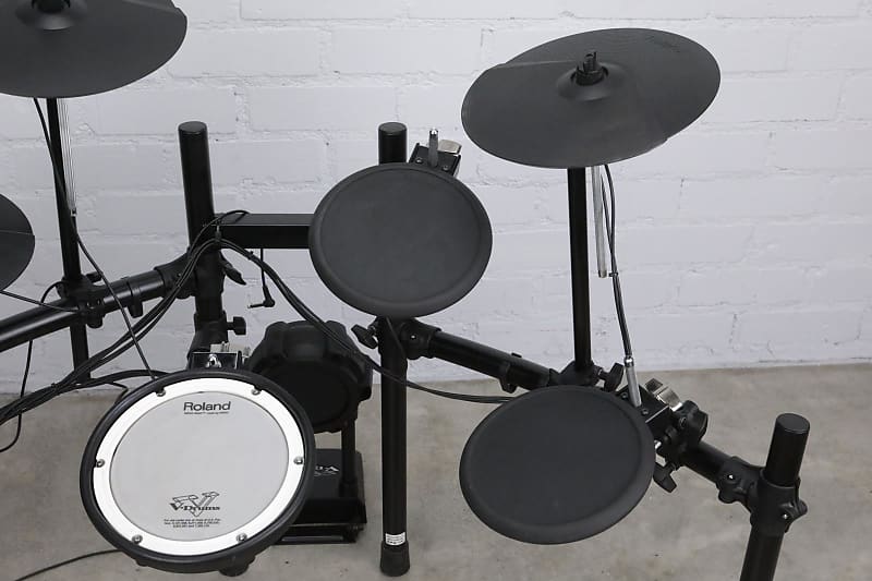 Amazon.com: Roland Crash Cymbal (CY-8) : Musical Instruments