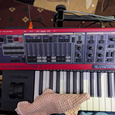 Nord Electro 2 Rack Rackmount Virtual Electromechanical Piano 2002 - 2009 - Red