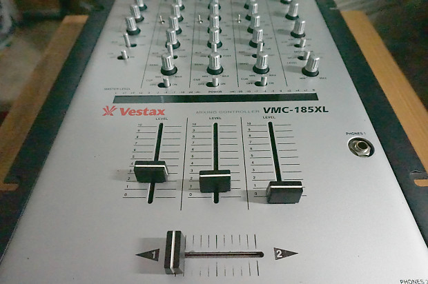 Vestax VMC-185XL ビンテージアナログDJミキサー DJ機材