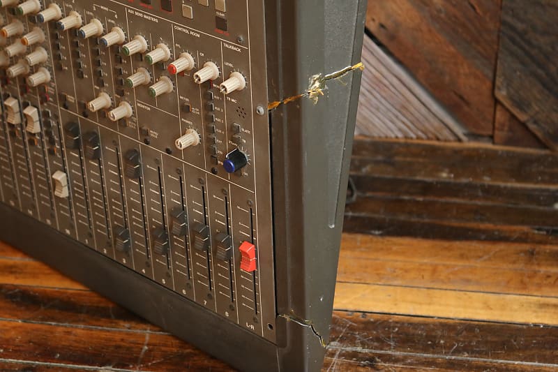 Tascam M-2516 16-Channel Analog Multitrack Mixing Console
