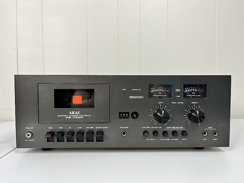 AKAI アカイ　カセットデッキ　CS-705D AKAI アカイ カセットデッキ CS-705D Akai CS-705D Cassette