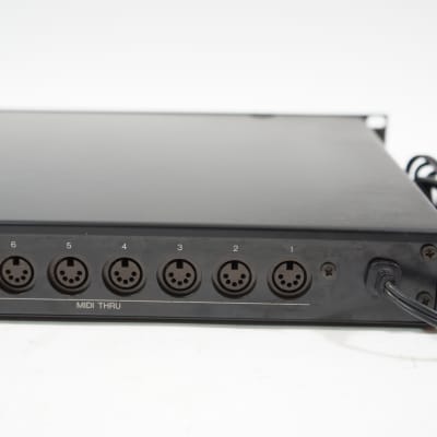 YAMAHA MJC8 MIDI PATCHBAY 8 in / 8 out MIDI Patcher Mixer  Worldwide Shipment image 11