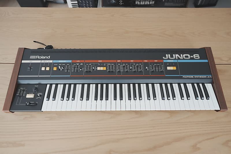 🎁SALE!!✅ Roland Juno-6 ✅ Perfect Working ✅ incl /PowerTrans for 100-240V image 1