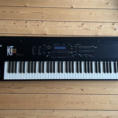 Ensoniq KT-76 64-Voice Digital Synthesizer 1992 - Black, mit Case