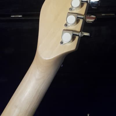 Gwen Stefani Signed Guitar / Autographed Guitar Stratocaster Style Glitter Pink Electric Guitar *As Pictured* GENUINE SIGNATURE With C.O.A! image 4