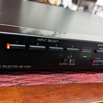 Sony SB-V550 audio selector switch with remote control