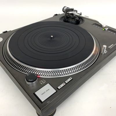 2 Technics SL-1200 MK3 DJ Turntable with Dustcover & Vestax Mixer