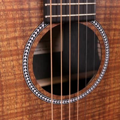 Martin LXK2 Little Martin Short-Scale Travel Acoustic Guitar w/ Gig Bag - Figured Koa HPL image 5