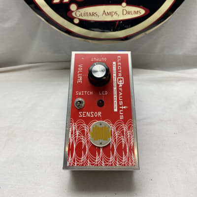 Electro Faustus EF102 Photo Theremin - earlier toggle switch version image 1
