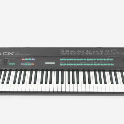 [SALE Ends July 7] YAMAHA DX7 FM Synthesizer Keyboard w/ Factory Presets Worldwide Shipment