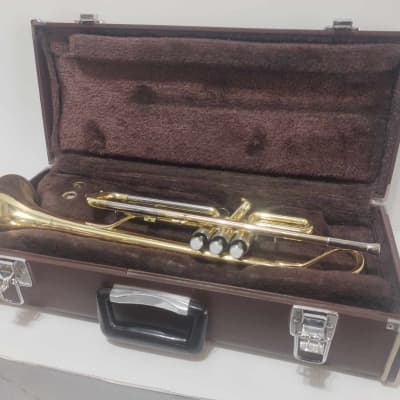 Yamaha YTR-2320 Trumpet