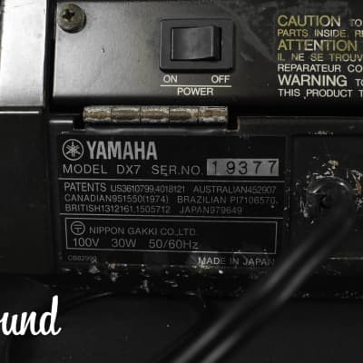 YAMAHA DX7 Digital Programmable Algorithm Synthesizer W/ Hard Case [good] image 23