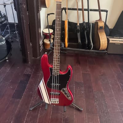Fender American Professional Jazz Bass with Rosewood Fretboard 2017 - 2019 - Candy Apple Red for sale