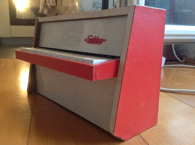 Goldon toy piano outlet