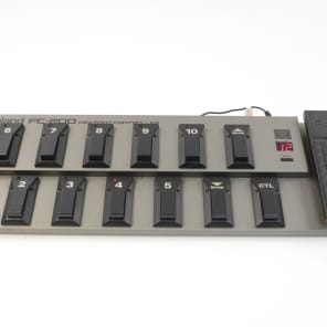 Roland FC-200 MIDI Foot Controller w/ Power Supply | Reverb