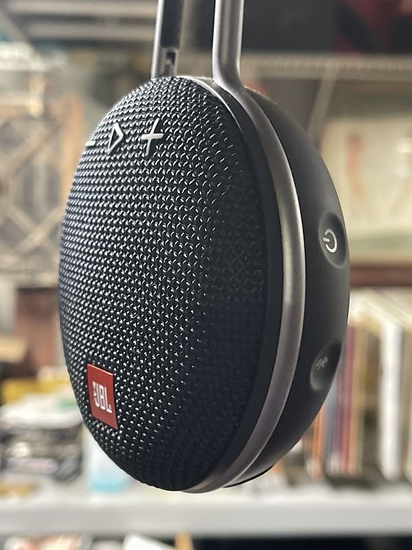 JBL Clip 3 waterproof Bluetooth speaker 2021 Black