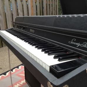 Vintage Fender Rhodes suitcase electric piano 73 mkII Black Vintage Fender Rhodes suitcase electric piano 73 mkII Black