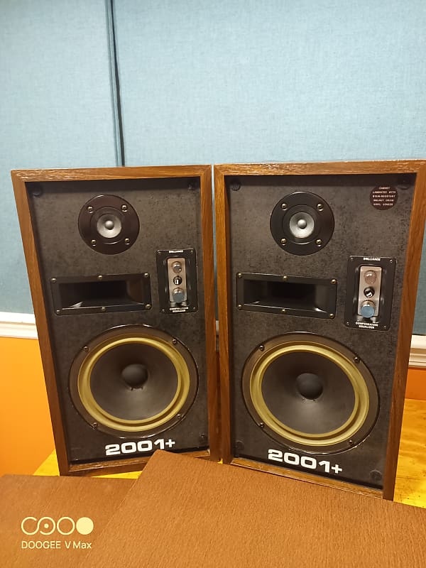 Lafayette Criterion 2001+ 1980 - Simulated wood grain  			