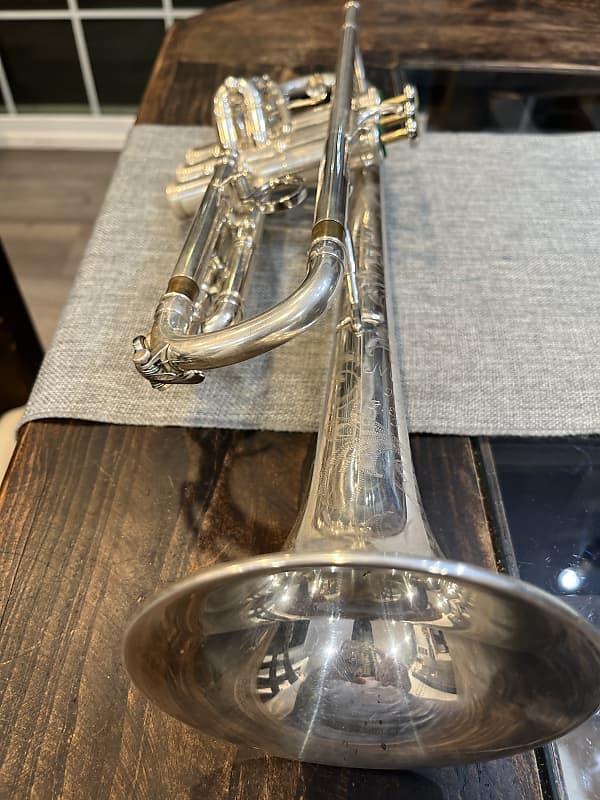 MINT 1968 Olds Mendez Trumpet! Engraved/Relacquered!