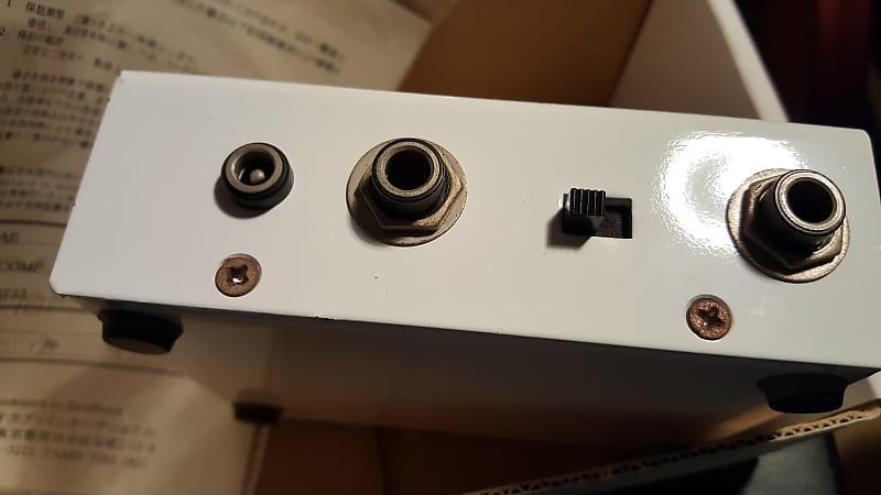 CAE | Custom Audio Engineering Japan V-Comp Tube Compressor White