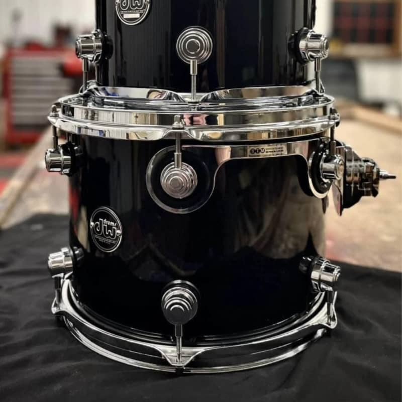 DW Performance White Marine Pearl Bass Drum - 18x22