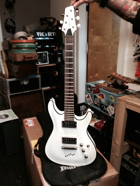 2003-2004 Ibanez SZ320