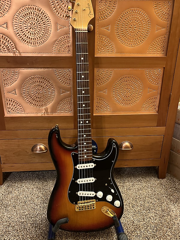 1992 Fender Stevie Ray Vaughn Stratocaster 1992 Sunburst image 1