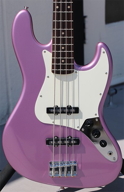 Fender Squier Affinity Jazz Bass 2016 Burgundy Mist Metallic