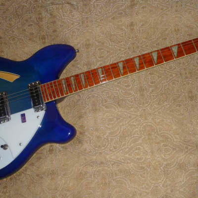 Rickenbacker 360 