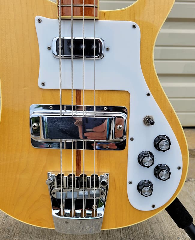 Vintage Rickenbacker 4001 bass 1976 Maple-glo with original case And Ric-o-sound! image 1