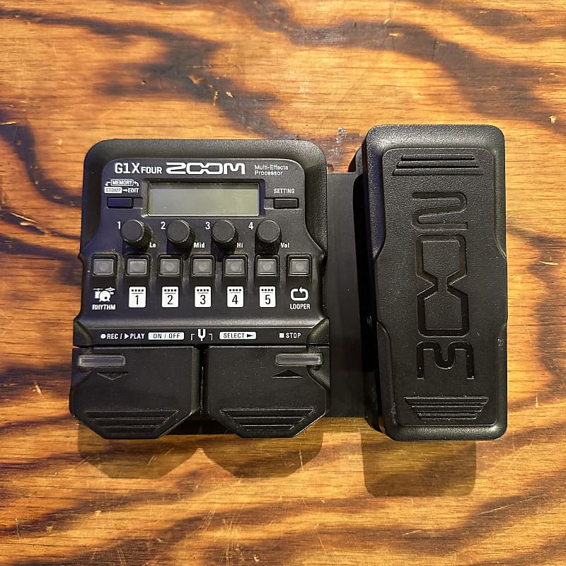 Zoom G1X Four