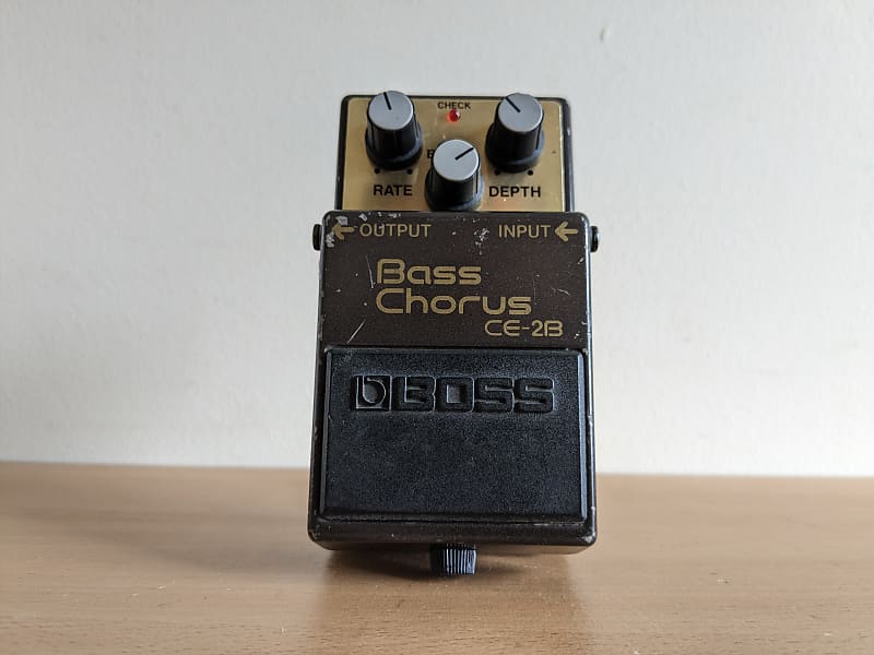 Boss CE-2B CE2B Bass Chorus Vintage Guitar Pedal