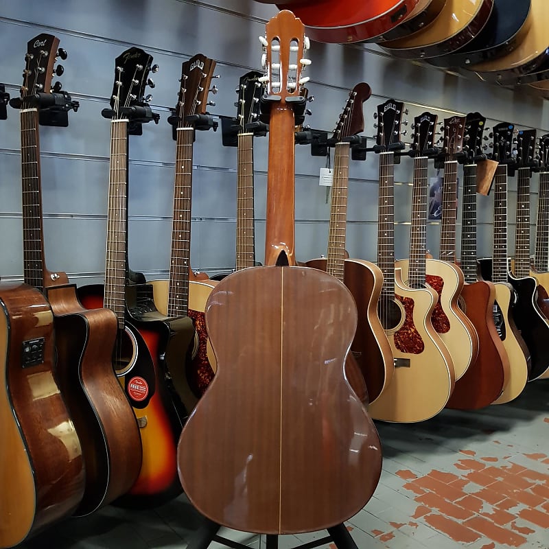 Chitarra Alhambra Muro del Alcoy - Strumenti Musicali In vendita a Rimini