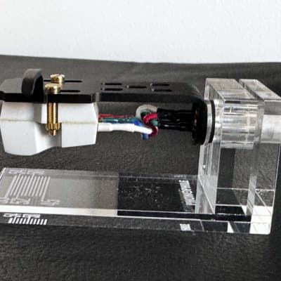 Satin M-14L High Output Moving Coil Phono Cartridge mounted on a Jelco HS-50 Style Headshell Oyaide Leads image 2