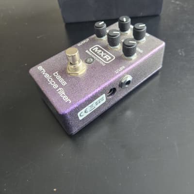 MXR M82 Bass Envelope Filter | Reverb Canada