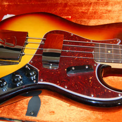 New Old Stock 2017 Fender American Vintage '64 Jazz Bass 3 Tone Sunburst Authorized Dealer OHSC image 3
