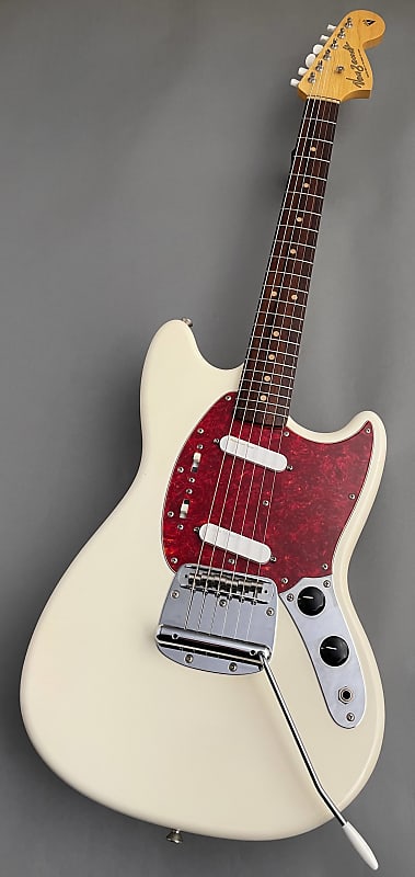 VAN ZANDT (ヴァンザント)MGV-R2 VANZANDT MGV-R2 ヴァンザントならではの質の高いムスタング