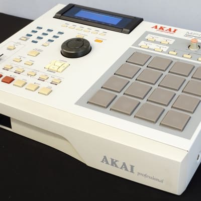 Akai MPC2000XL MIDI Production Center Sampler Sequencer Drum Machine - New CF & Screen image 9