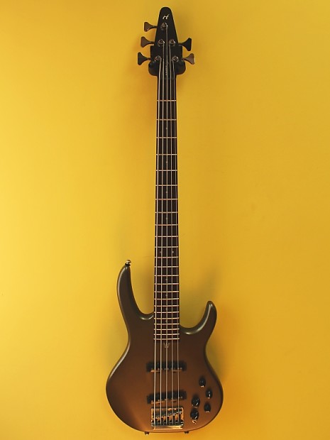 Hohner b bass v new arrivals