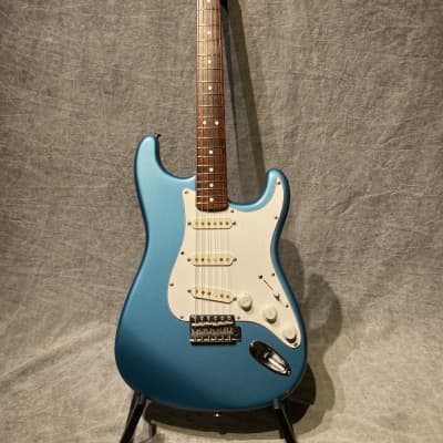 Fernandes The Revival RST-50 '83 / Stratocaster '76 Type