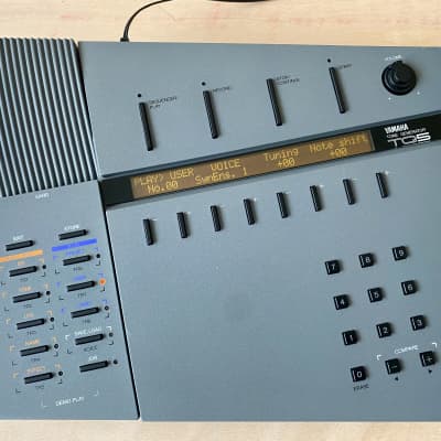 Yamaha TQ5 FM Tone Generator 1988 Gray