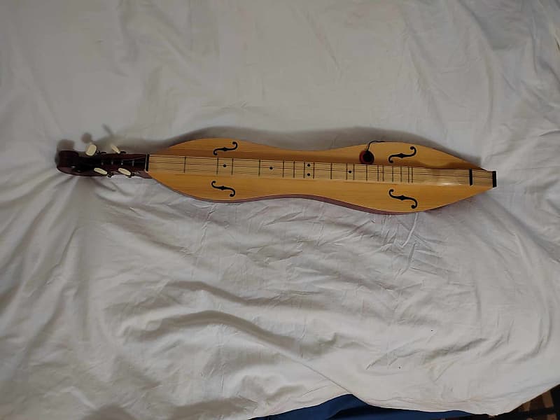 Ozark 2139 Appalachian Dulcimer with pick up Reverb