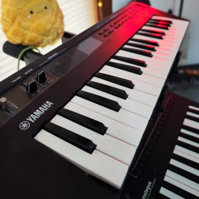 Yamaha Reface DX Keyboard w/ soft case
