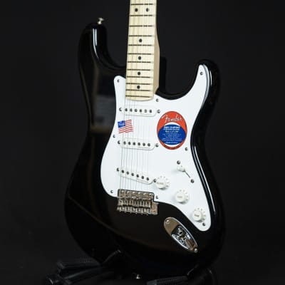 Fender Eric Clapton Stratocaster Maple Fingerboard Black 2022 (US22023462) image 11
