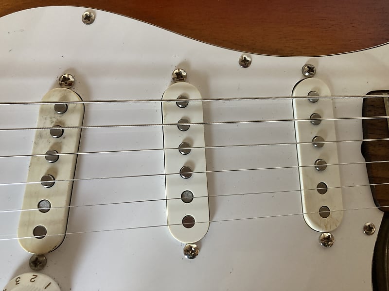 customised article Fernandes FST-85 Body + SQUIER neck 1978