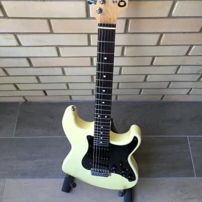 Charvel/Jackson CST-050 SSS 1993 Pearl White (Aged) | Reverb